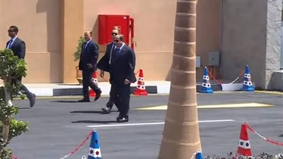 السيسي يتفقد مركز البيانات والحوسبة السحابية الحكومية