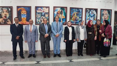 بالصور... افتتاح معرضين فنيين بكلية التربية النوعية بجامعة الزقازيق 