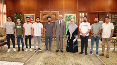 رئيس جامعة المنوفية يستقبل طلاب الجامعات العربية الوافدين من العراق