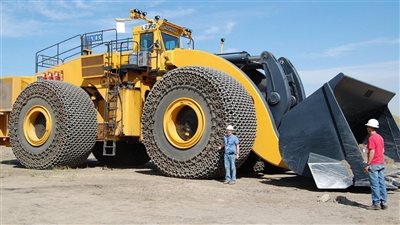 إزالة حالة تعدِّي لبناء بدون ترخيص بمركز ومدينة فايد بالإسماعيلية