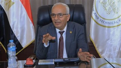 أوائل الثانوية العامة 2023.. وزير التعليم يهنئ الطلاب هاتفيًا قبل إعلان النتيجة