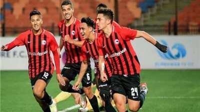 نجم الأهلي السابق على رادار الزمالك في الميركاتو الصيفي