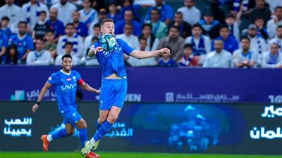 الازرق يكتسح الدوري السعودي.. فوز قاتل للهلال على ضمك