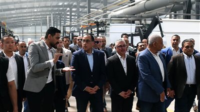 رئيس الوزراء يحضر افتتاح مشروع شركة 