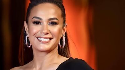 هند صبري تحتفل بعيد ميلادها الـ44