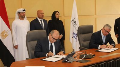 تفاصيل.. وزير النقل يشهد توقيع مجموعة من الاتفاقيات