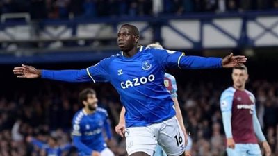 عبدالله دوكوري وكيفية التعامل مع الصيام .. وحديث حول زملائه المسلمين