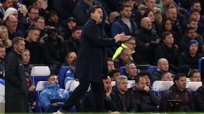 بوكيتينو يكشف عن تفاصيل العرض المزعوم ويكبّر من حجم الجدل بعقوبة غير تقليدية