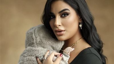 أدعية وأغاني.. جوري بكر تثير الجدل بحبها لتميم