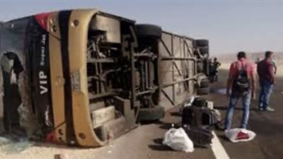 إصابة 25 عاملاً في حادث انقلاب أتوبيس بالقاهرة الجديدة