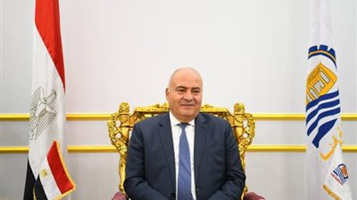 محافظ قنا يتفقد المجمع الصناعي الحرفي بـ قرية الكرنك