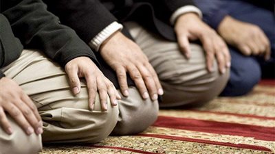 ما حكم تارك الصلاة والصائم دونها؟