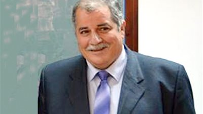 رئيس جهاز العاشر من رمضان يتابع أعمال إنشاء مدرستين بالمدينة