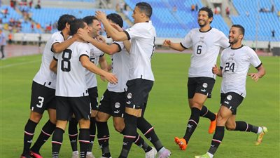 صحف ومواقع البرتغال تشيد بنتائج فيتوريا مع منتخب مصر