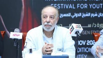 تعرف على ما قاله الفنان ياسر صادق أثناء ندوة تكريمه 