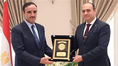 رئيس هيئة الرقابة الإدارية يستقبل نظيره القطري بمقر العاصمة الإدارية