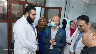 مرور وكيل صحة بالشرقية على وحدة طب الأسرة بأبو حماد