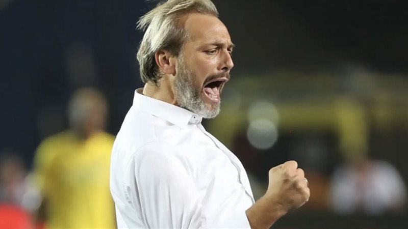 09868005-B147-4CFA-80DE-8AF16F30E33E