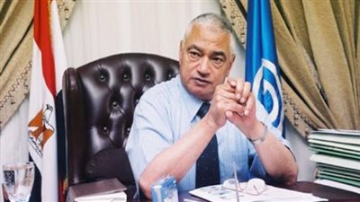 الفريق أحمد فاضل.. وفاة رئيس هيئة قناة السويس الأسبق