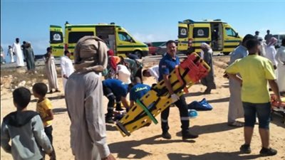 مصرع وإصابة 5 أشخاص في حادث تصادم مروع بطريق الواحات