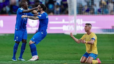 الديربي ينتهي بفوز الهلال بثلاثية