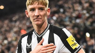 تشكيل نادي نيوكاسل ومانشستر يونايتد لمباراة اليوم