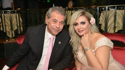 توفيق عكاشه يُقاضي طليقته بتهمه النصب