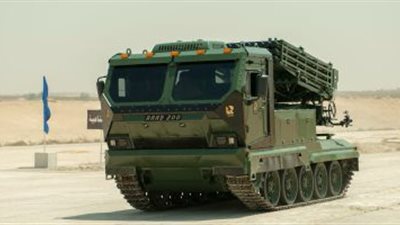 تهز الجبال.. راجمة الصواريخ المصرية رعد 200 (فيديو)