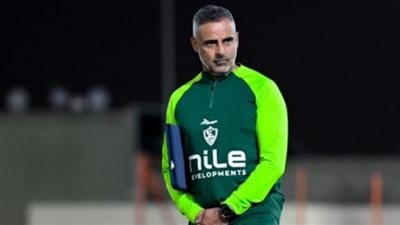 جوميز يجتمع بلاعبى الزمالك قبل المران استعداداً لنهائي الكونفدرالية 