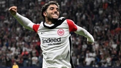 مرموش يقود فرانكفورت للتعادل مع بايرن في الدقيقة الأخيرة