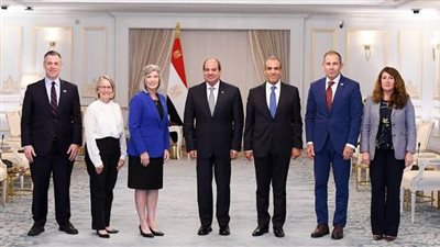 السيسي للوفد الأمريكي: يجب وضع حد للحرب والبدء في إنفاذ المساعدات الإنسانية