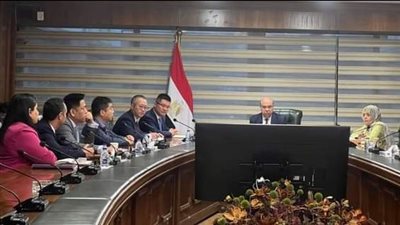 وزير الطيران المدني يبحث فرص التعاون مع شركة هواوي العالمية