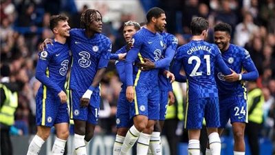 تشيلسي يقتنص فوزًا مثيرًا من ليفربول بثنائية في الدوري