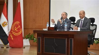 محافظ بورسعيد يوجه بتيسير استخراج كارت الفلاح والنهوض بالخدمات المقدمة للمزارعين 