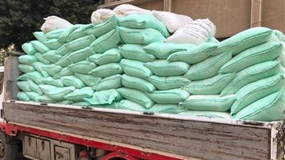التموين يحبط محاولة تهريب دقيق مدعم بـ السوق السوداء 