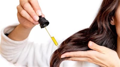 هل يمكن أن يؤدي استخدام الزيوت إلى تساقط الشعر؟ تجنب هذه الأخطاء 