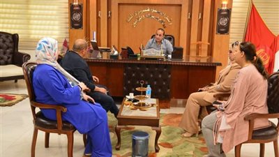 لدعم السياحة.. رئيس بورفؤاد يبحث سبل التعاون مع شركة النصر للملاحات 