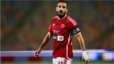 علي معلول يشارك في المران الجماعي لـ الأهلي خلال أيام