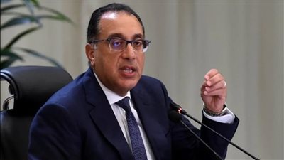 رئيس الوزراء يوضح حقيقة شائعات تعويم الجنيه المصري