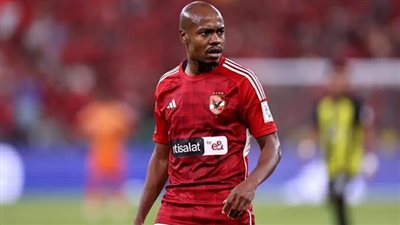 الأهلي يخطط للإطاحة بـ بيرسي تاو.. والزمالك يحسم موقفه من ضم اللاعب