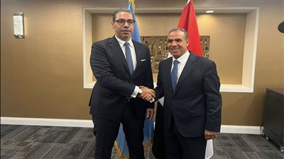 وزير الخارجية يجتمع مع نظيره القبرصي لبحث سبل التعاون بين البلدين 