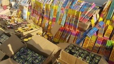 أمن الفيوم يداهم ورشة لتصنيع الألعاب النارية ويضبط مالكها