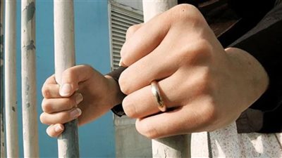 سقوط المتهمة بالنصب والاحتيال على المواطنين عبر الإنترنت بـ الجيزة