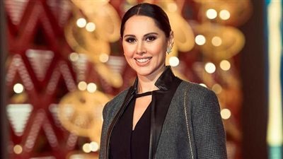 ياسمين رئيس تواصل ترويج لـ «الفستان الأبيض»