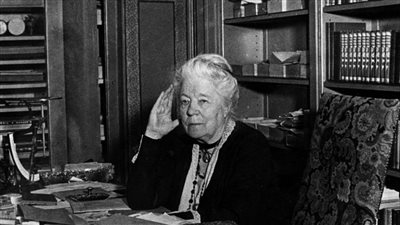 عاشقة للقدس وحصلت على نوبل.. حكاية الكاتبة السويدية «سلمى لاغرلوف»