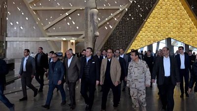 مدبولي يشدد على ضرورة تحسين تجربة الزوار بمحيط المتحف المصري الكبير