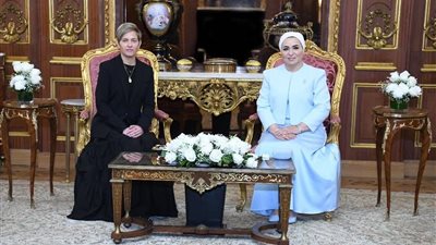 بالصور.. قرينة الرئيس السيسي تلتقي نظيرتها الكولومبيا