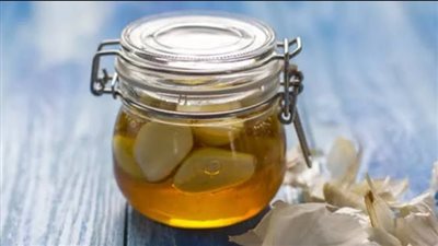 فوائد تناول الثوم والعسل على معدة فارغة لصحتك