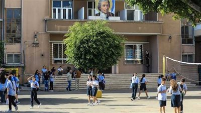لبنان يغلق المدارس والمعاهد بسبب الأوضاع الأمنية المتدهورة