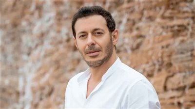 الموت يفجع النجم مصطفى شعبان: أسال الله أن يغفر له